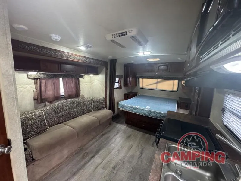 2013 Forest River Rockwood Mini Lite 2109S - Photo 2