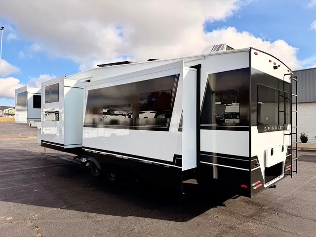 2026 Brinkley Model Z 3610, Exterior photo 7