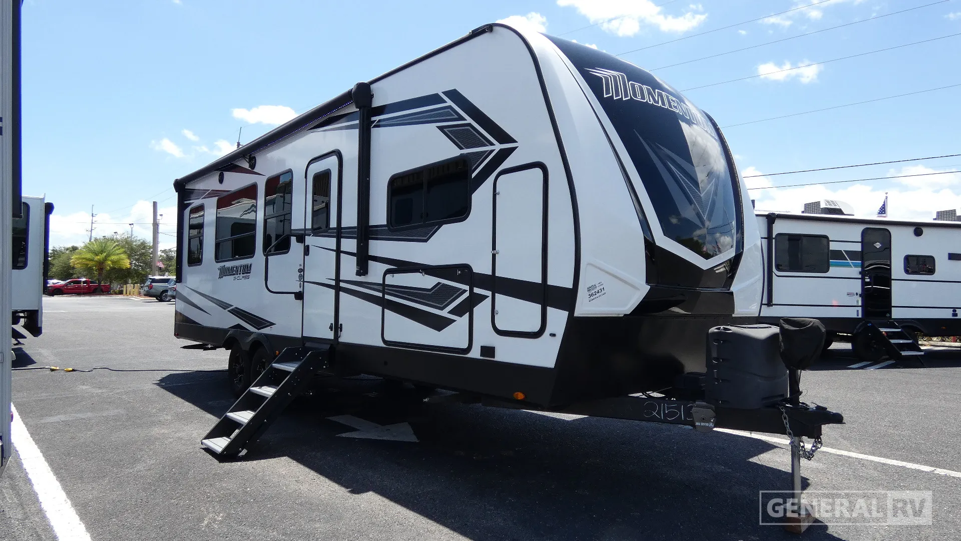 2021 Grand Design Momentum G-Class 25G - Photo 2