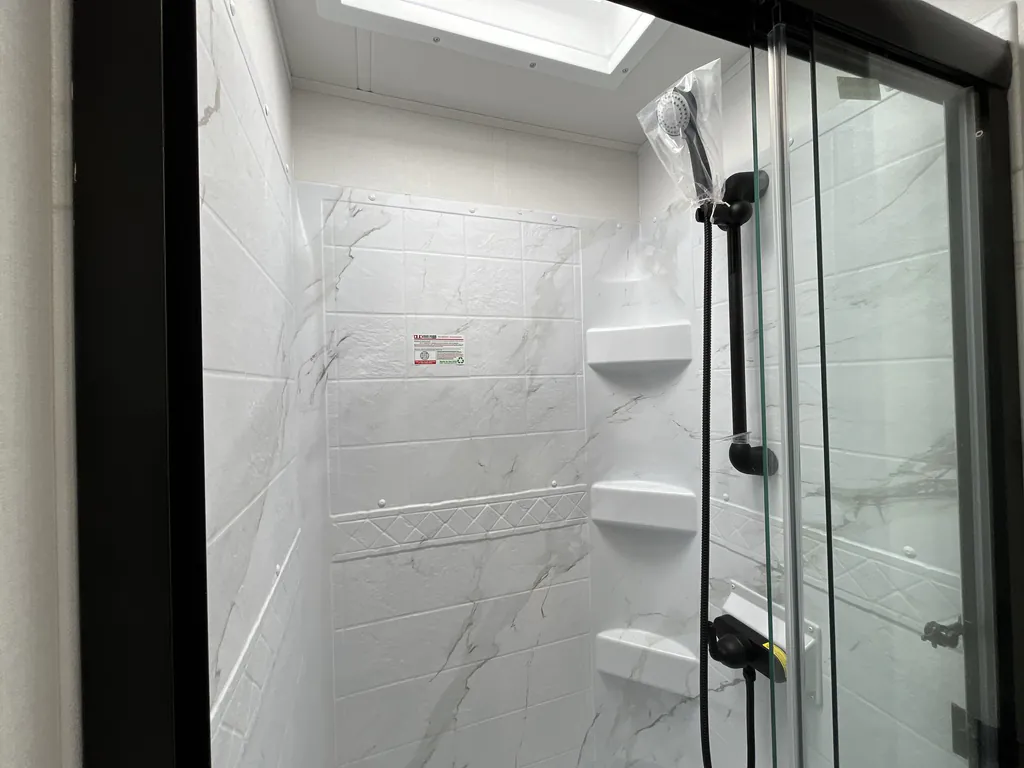 2027 Entegra Coach Vision XL 36C, Photos photo 21