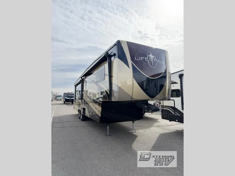2015 Lifestyle Luxury RV Lifestyle 36FW - Main photo