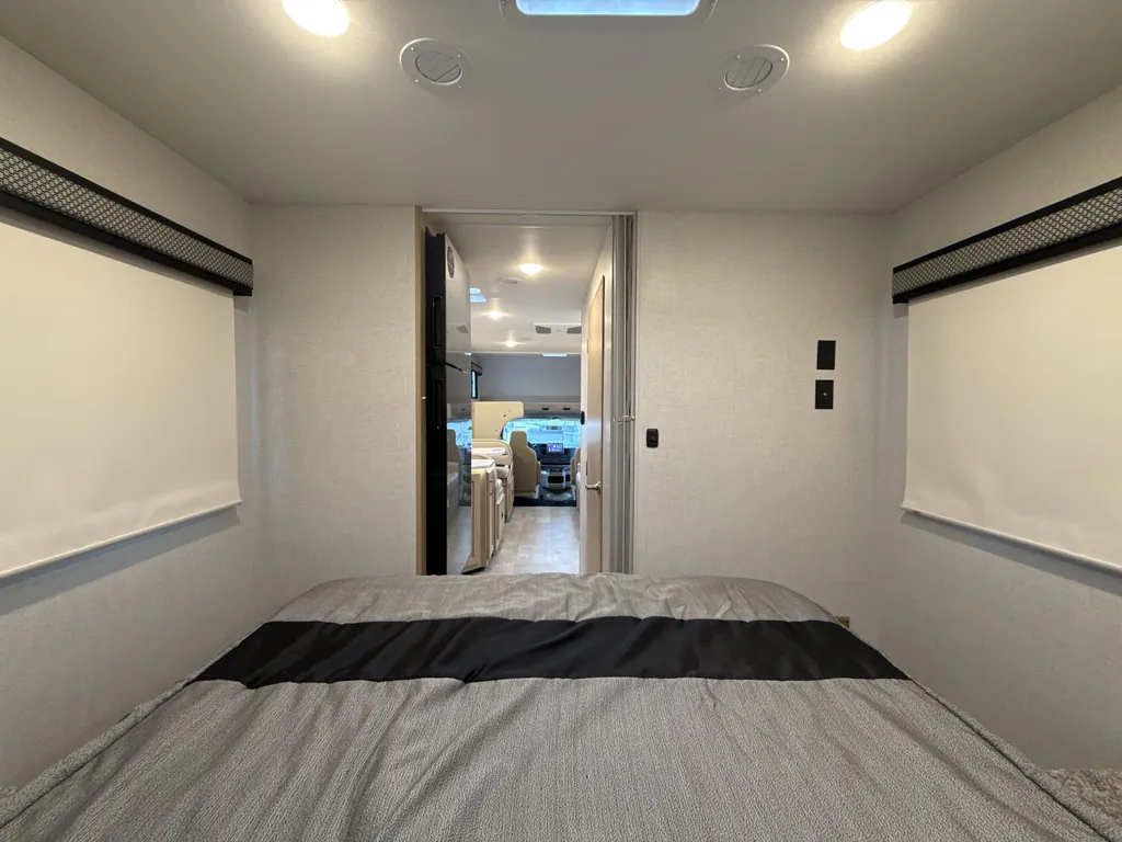2026 Thor Motor Coach Freedom Elite 28HE, Photos photo 17