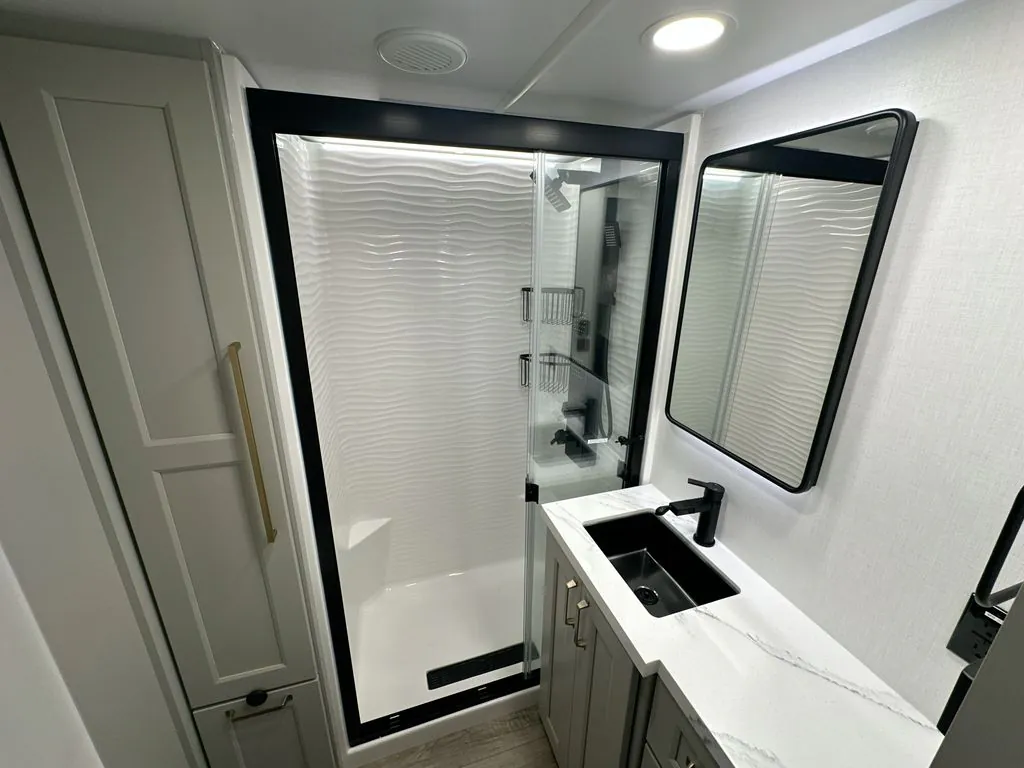 2026 Brinkley Model G 3970, Photos photo 29