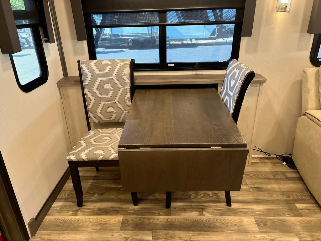 2022 Forest River Cardinal Luxury 380RLX, Photos photo 41