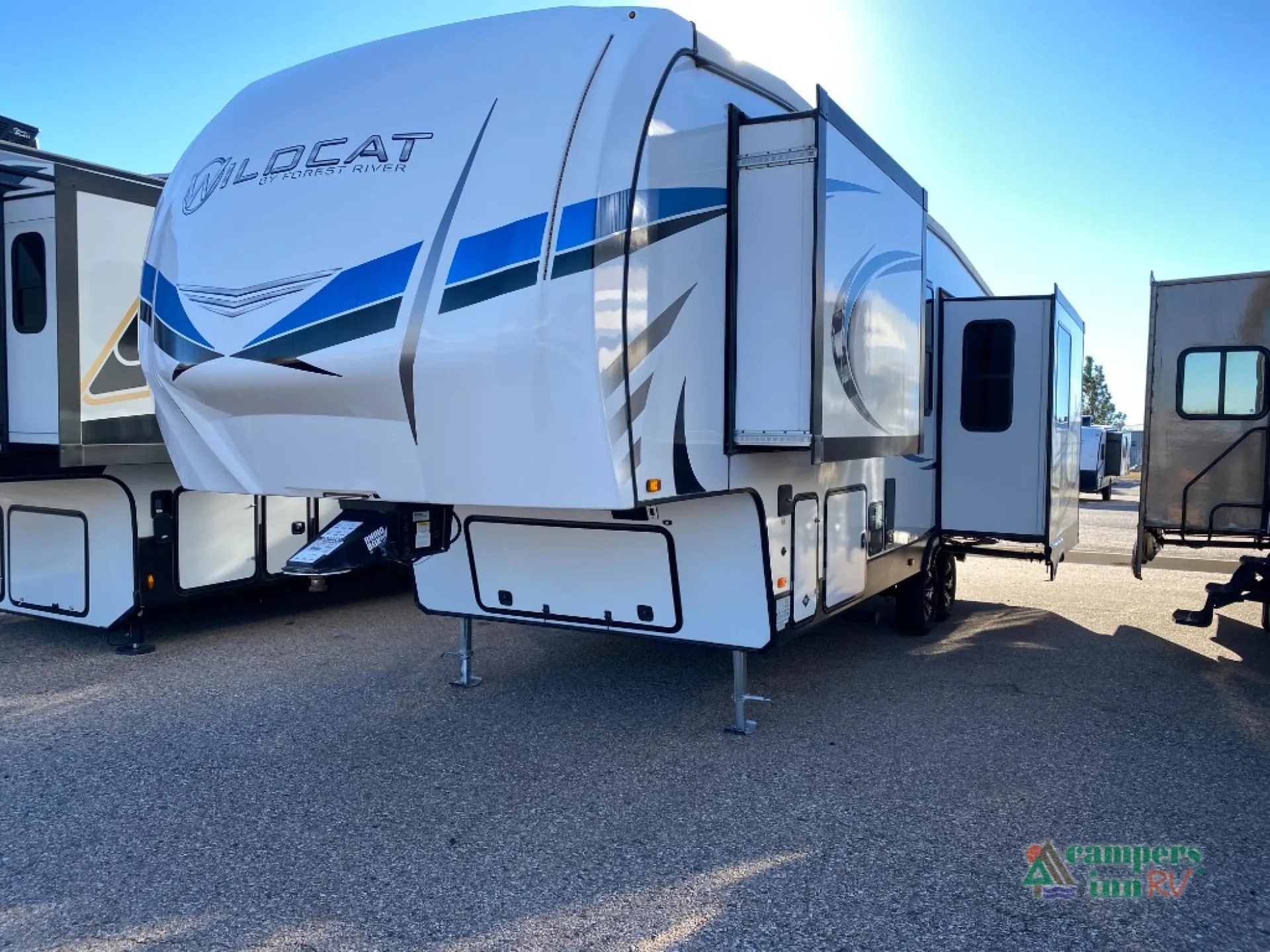 2022 Forest River Wildcat 271ML - Photo 4
