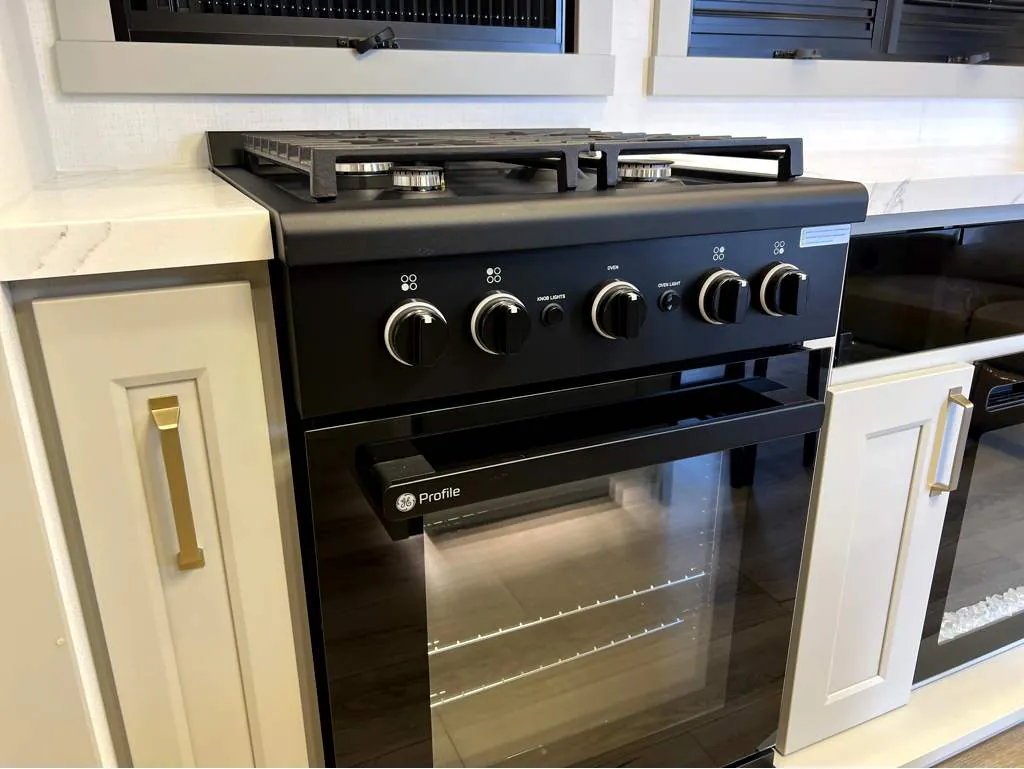 2026 Brinkley Model G 3520, Photos photo 9