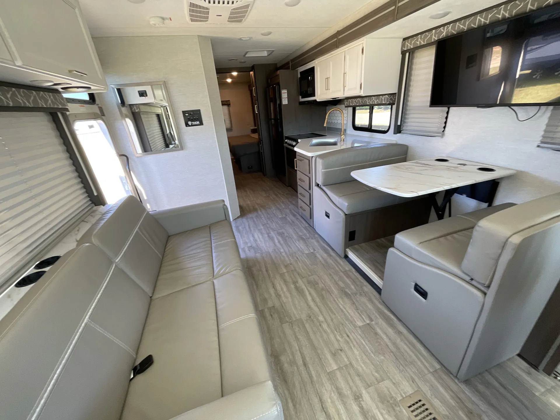 2024 Thor Motor Coach Resonate 30C — living area main