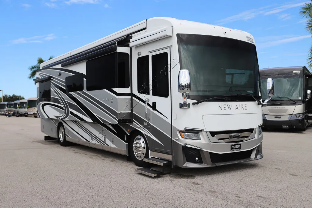 2022 Newmar New Aire 3543, Photos photo 2
