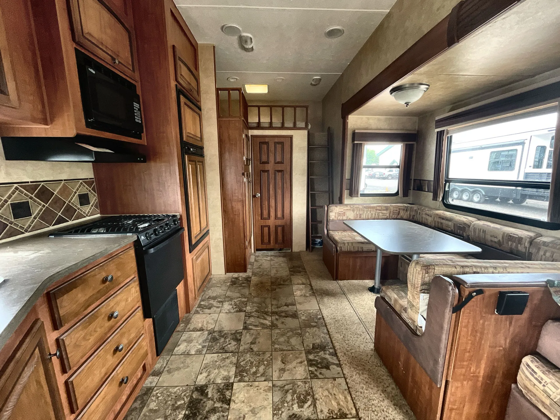 2012 Jayco Eagle 30.5BHLT - Photo 4
