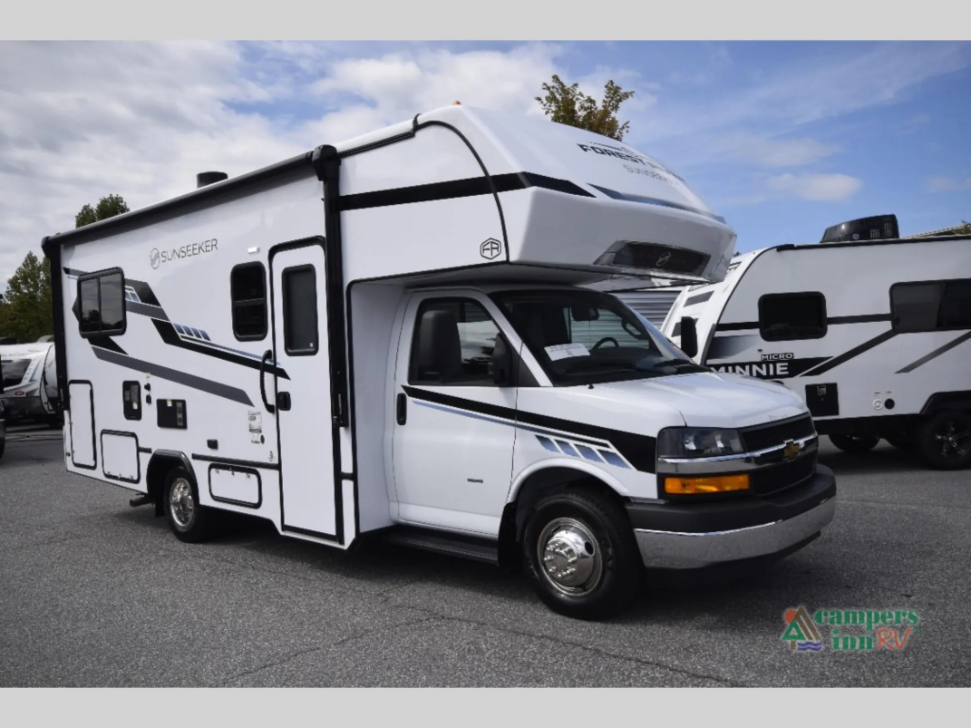 2026 Forest River Sunseeker LE 2350LE - Photo 2