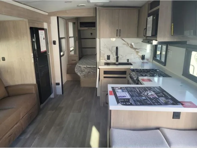 2026 Grand Design Imagine 2300MK - Photo 4
