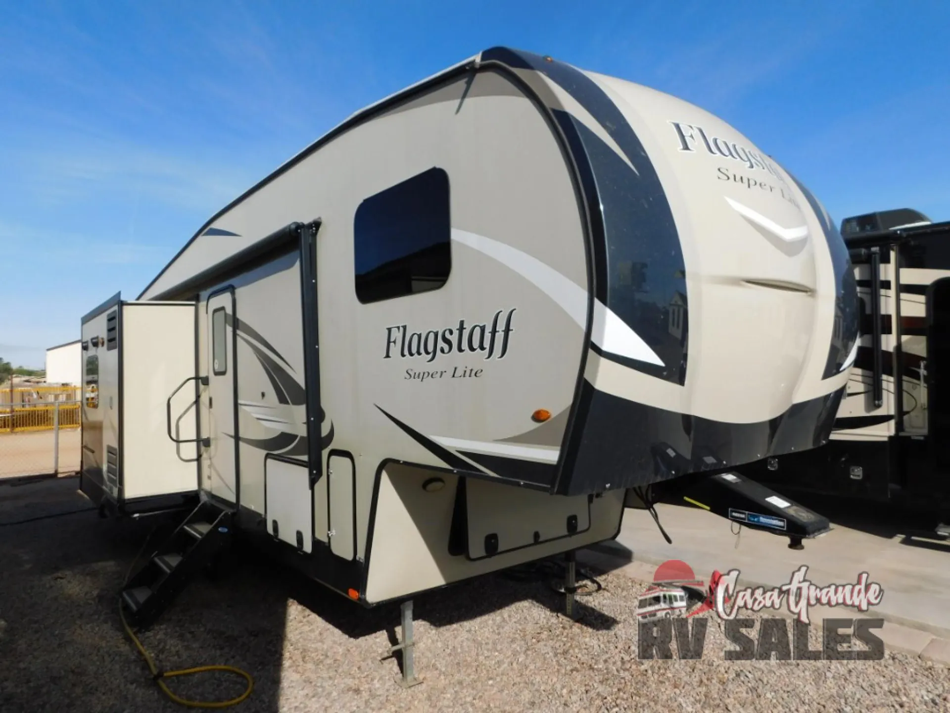 2019 Forest River Flagstaff Super Lite 526RLWS - Photo 2