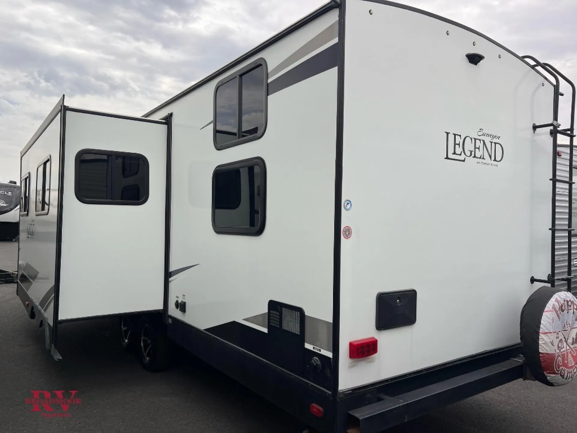 2019 Forest River Surveyor 295QBLE - Photo 4