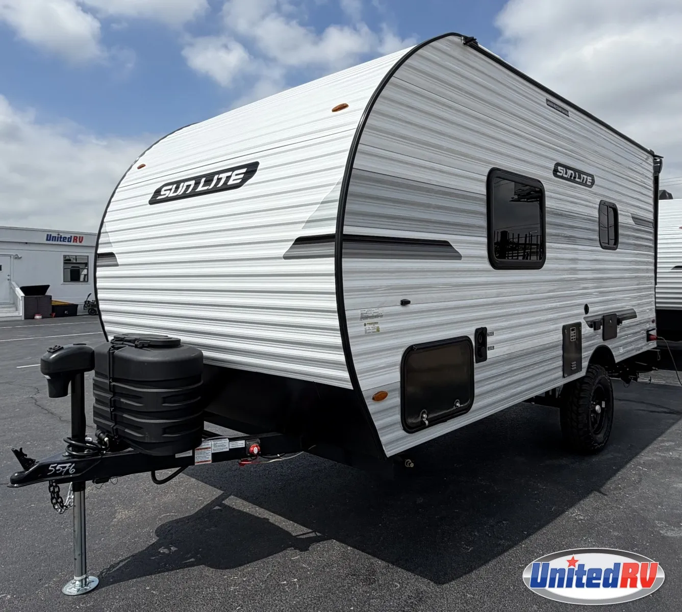 2027 SUNSET PARK RV SUNLITE 18RD - Photo 4
