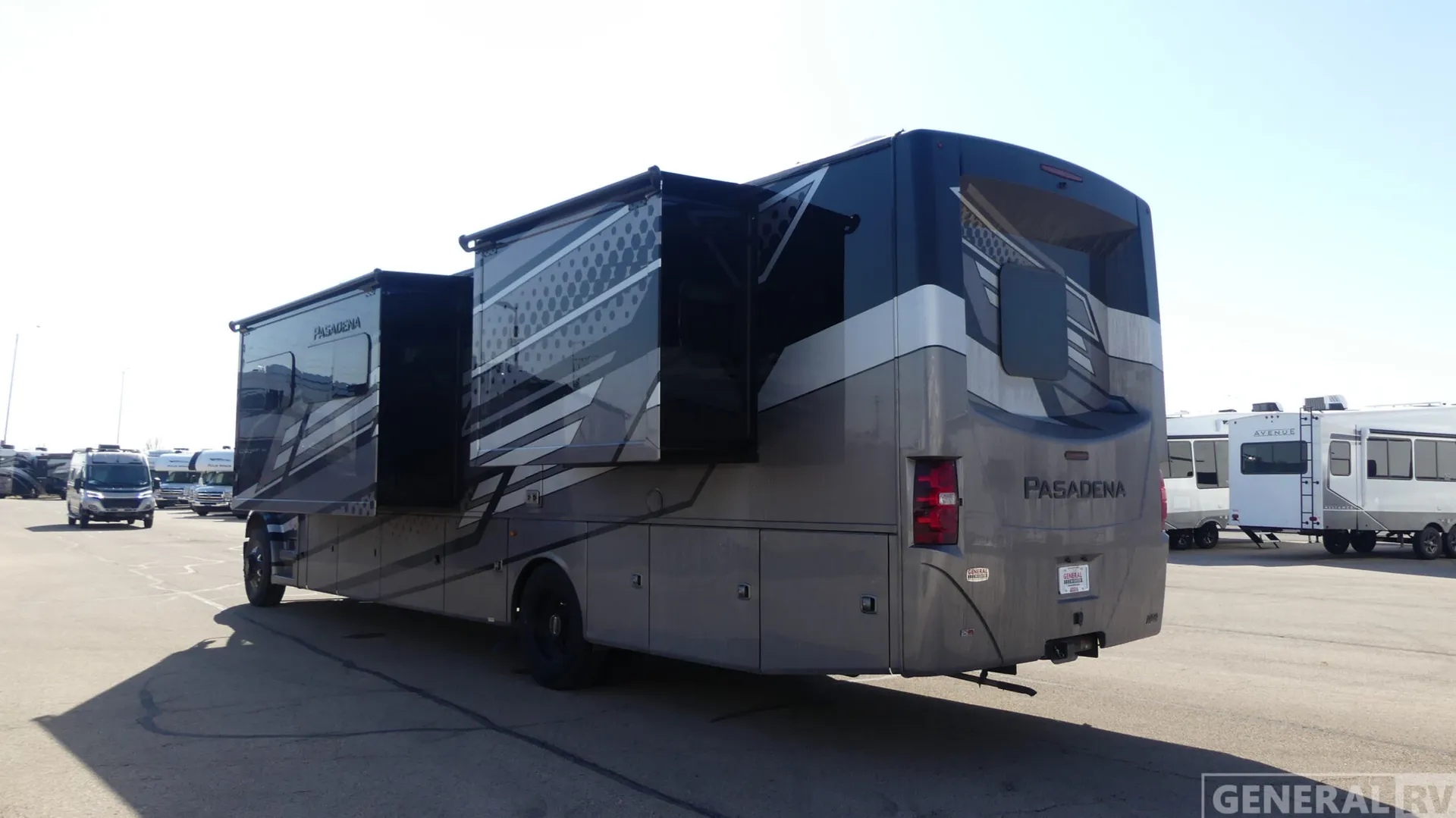 2026 Thor Motor Coach Pasadena 38DX - Photo 4
