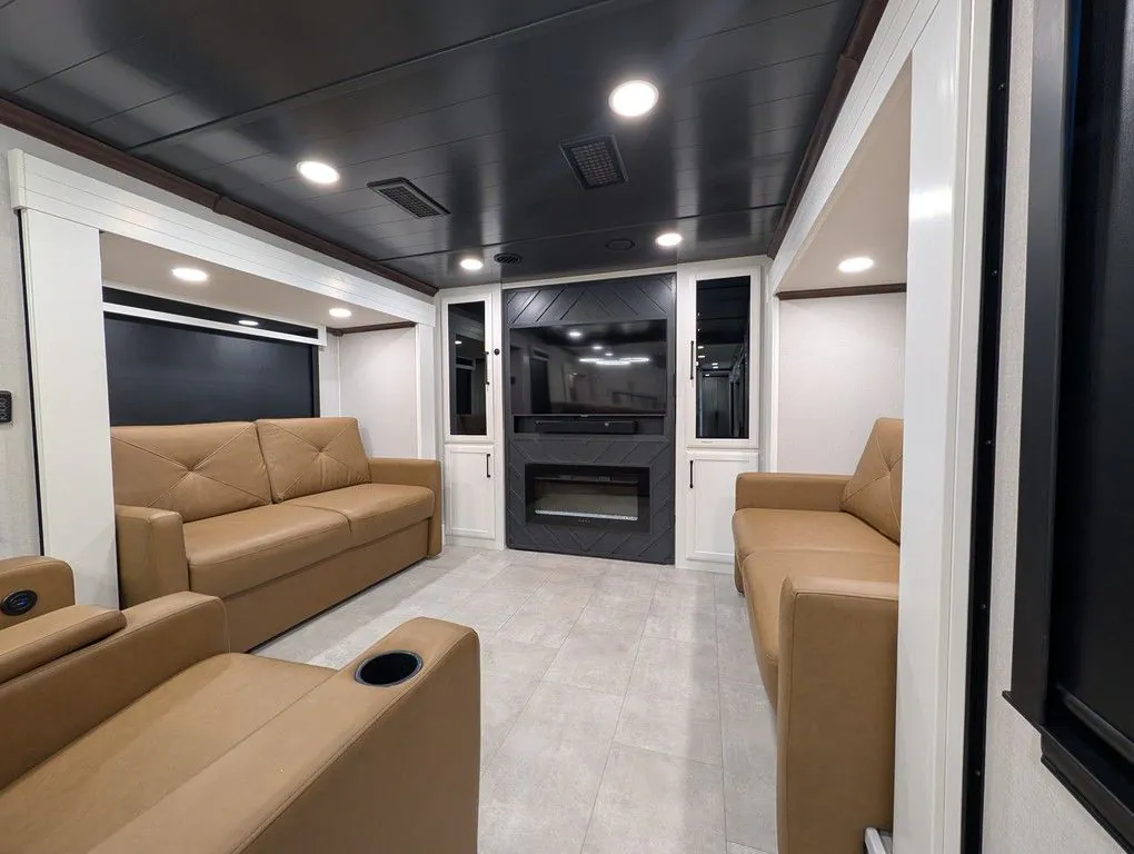 2025 Forest River RiverStone 425FO, Photos photo 13