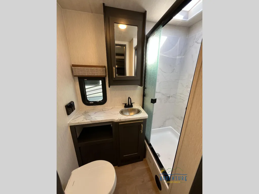2027 Nexus Maximus 32MX, Photos photo 12