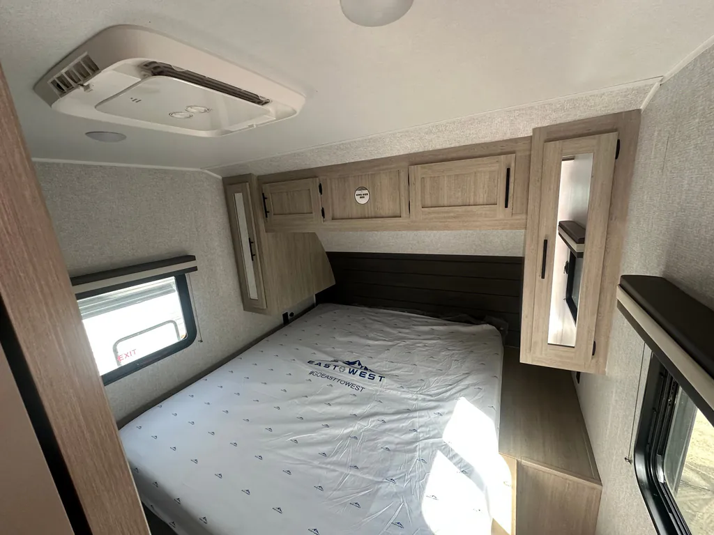 2026 East to West Della Terra 272RL, Photos photo 48