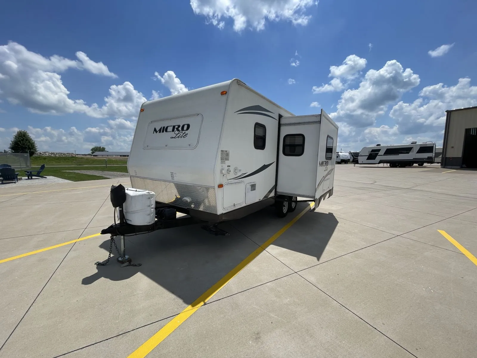 2014 Forest River Flagstaff Micro Lite 21DS - Photo 4
