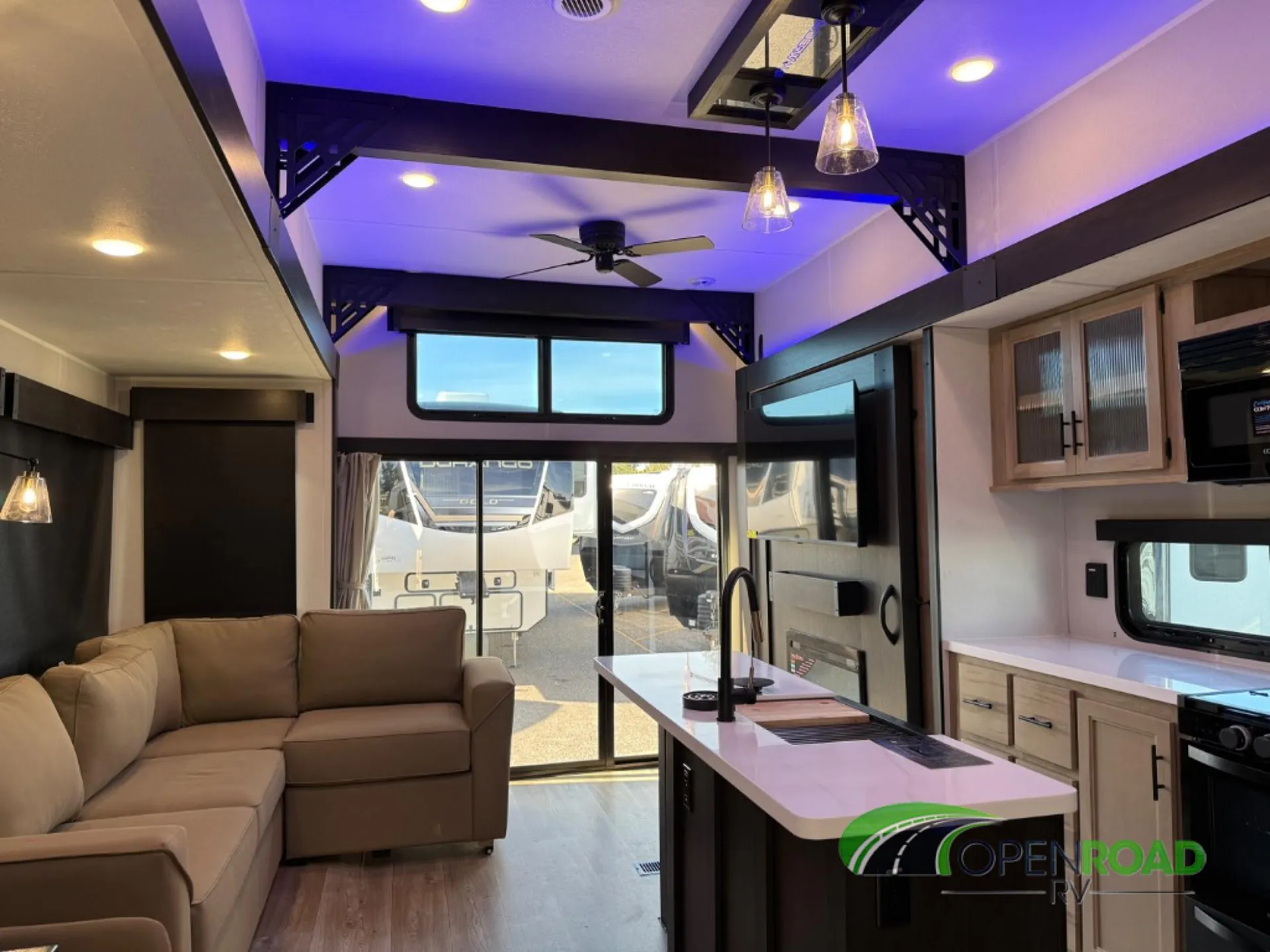 2027 Forest River Cherokee Timberwolf 39JM — Photo 5
