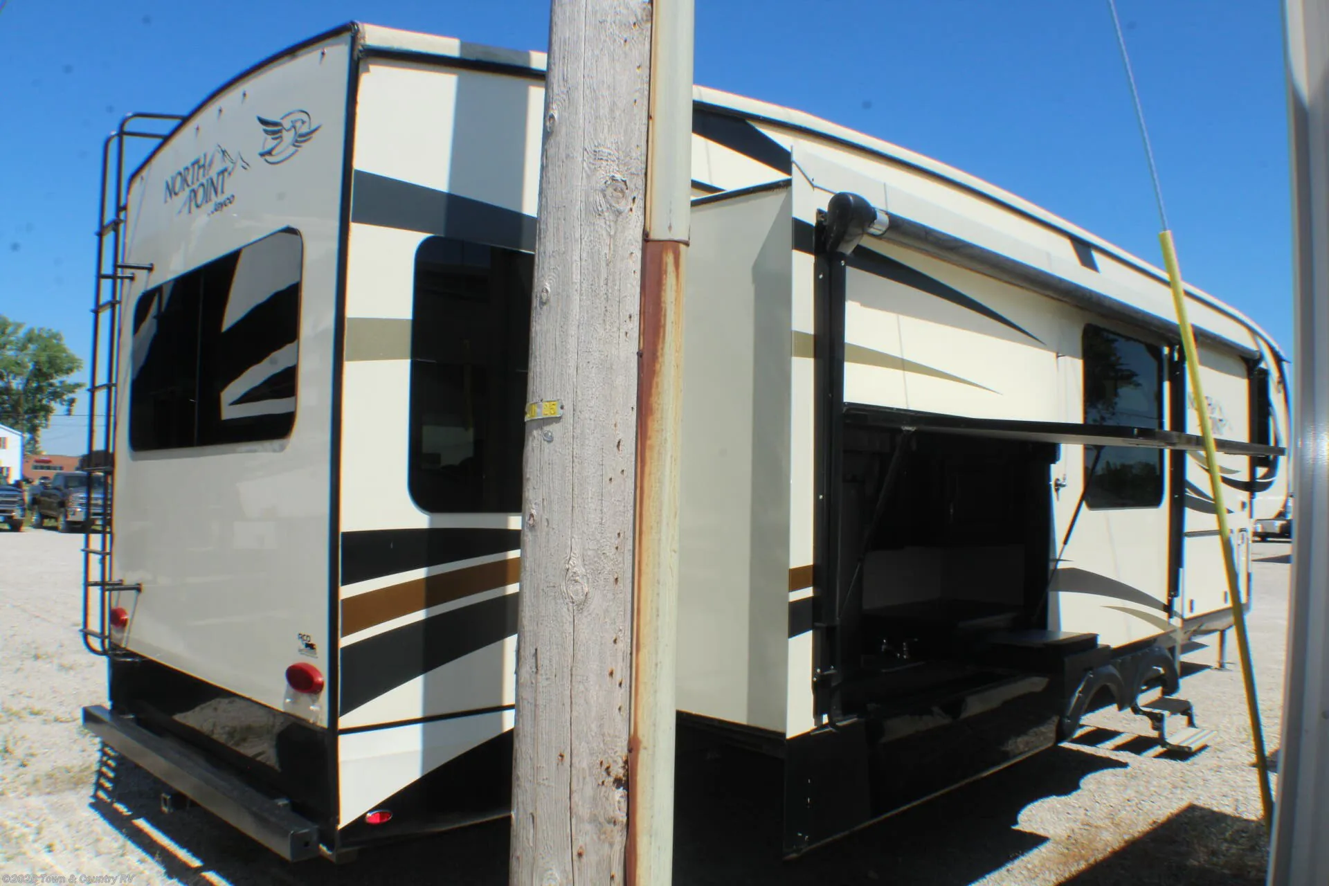 2017 Jayco North Point 351RSQS - Photo 4