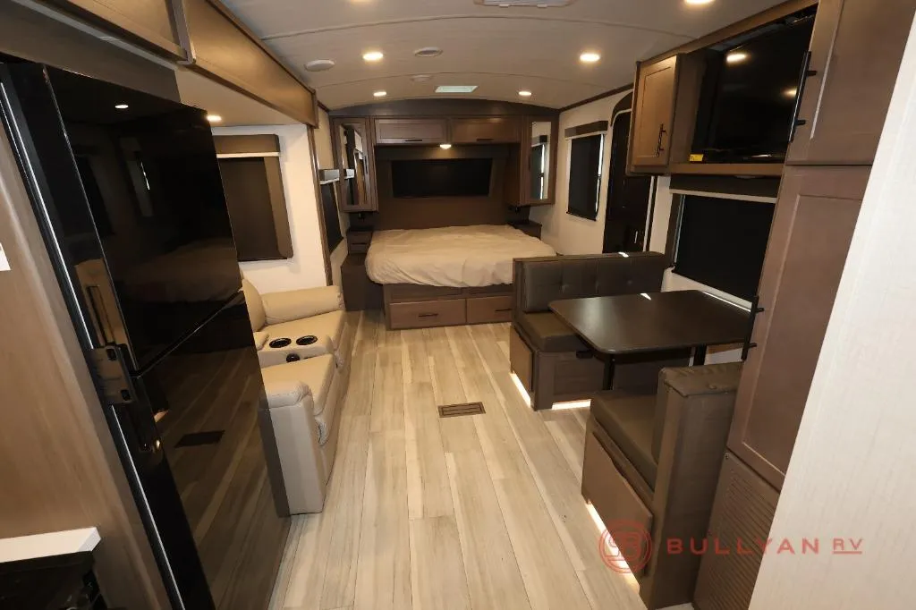 2026 Keystone Cougar Half-Ton 22MLS - Photo 4