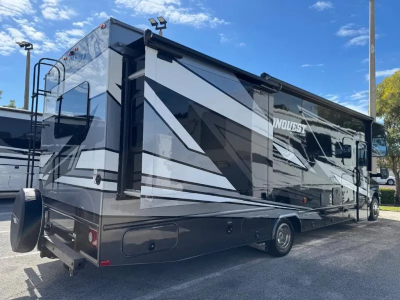 2026 Gulf Stream RV Conquest 6320D - Photo 4