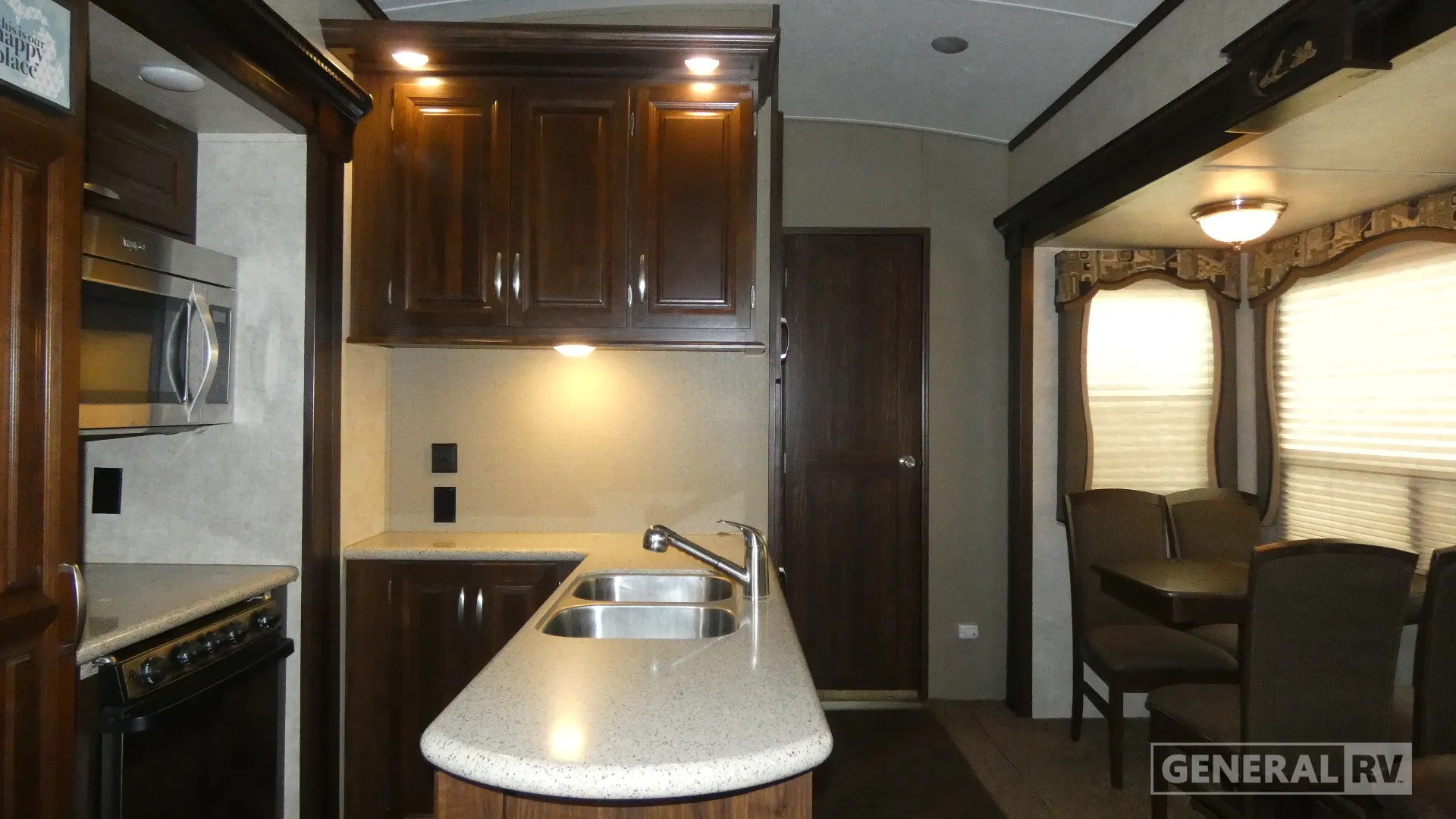 2014 Keystone Montana Mountaineer 356TBF - Photo 3