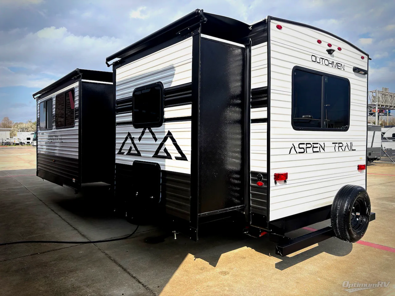 2026 Dutchmen Aspen Trail 3225FBS - Photo 4