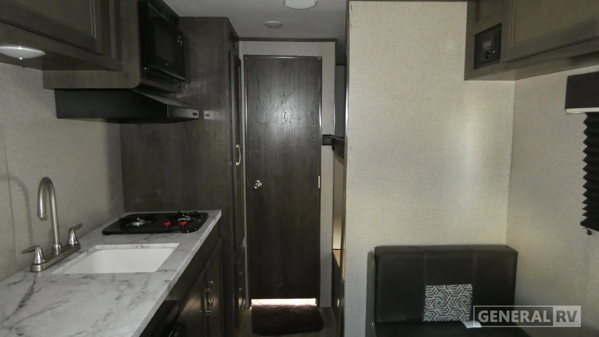 2021 Jayco Jay Flight SLX 7 174BH - Photo 3