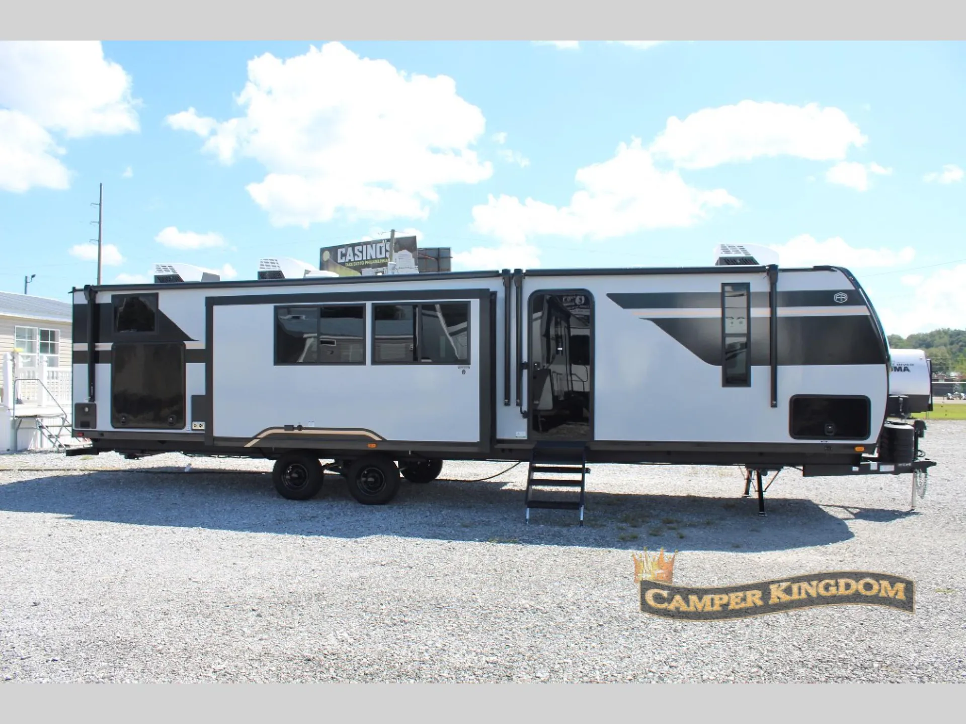 2027 Forest River Vibe 3400BH - Photo 4