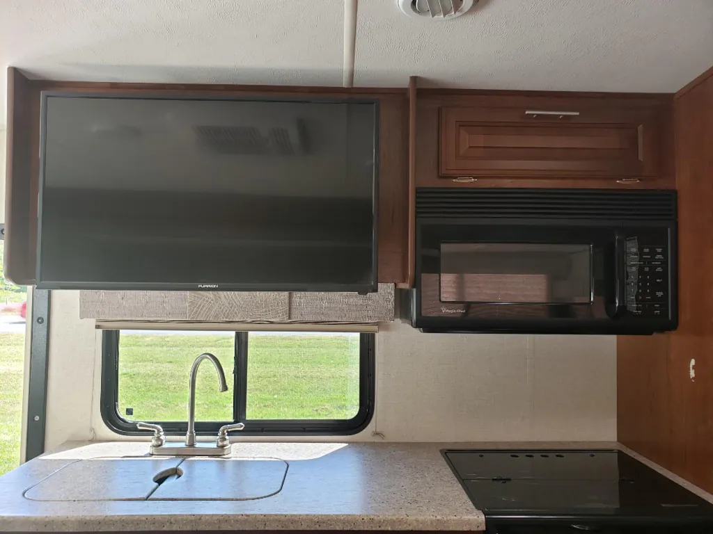 2017 Forest River FR3 30DS, Photos photo 12