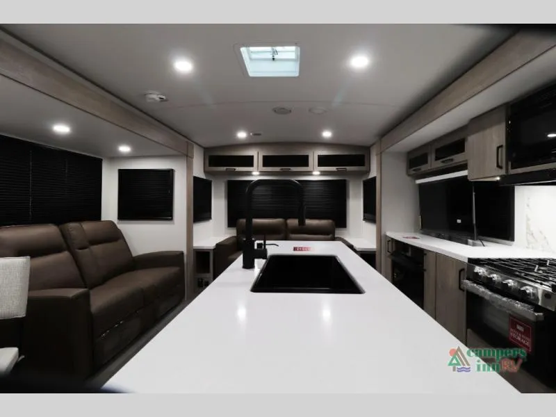 2026 Grand Design Imagine 2970RL - Photo 4