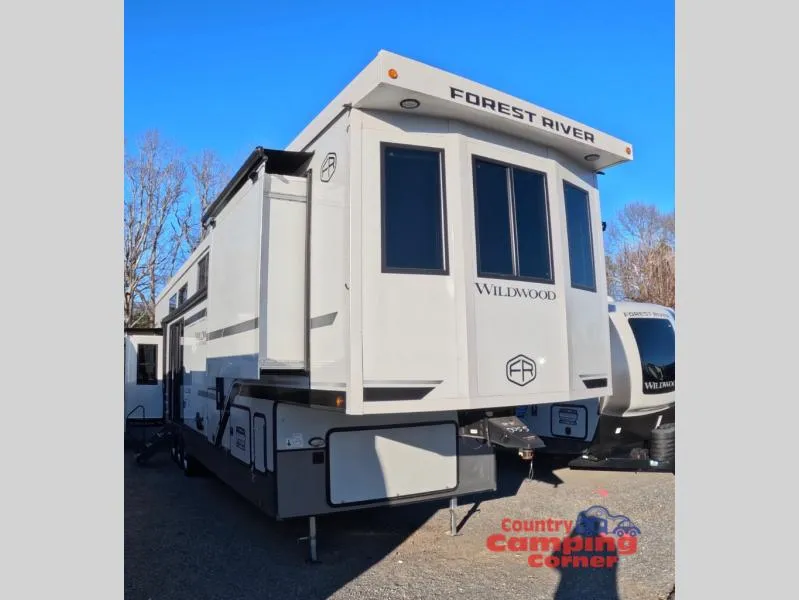 2025 Forest River RV Wildwood Heritage Glen 43ROOST - Main photo