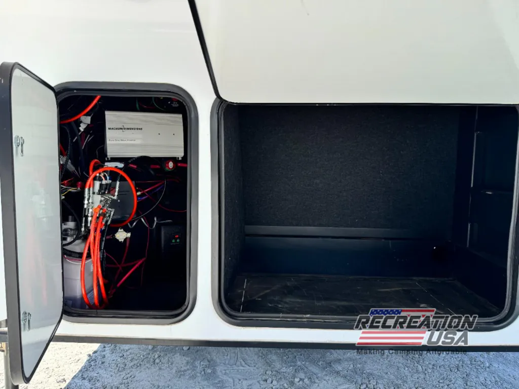 2023 Keystone Avalanche 390DS, Photos photo 57