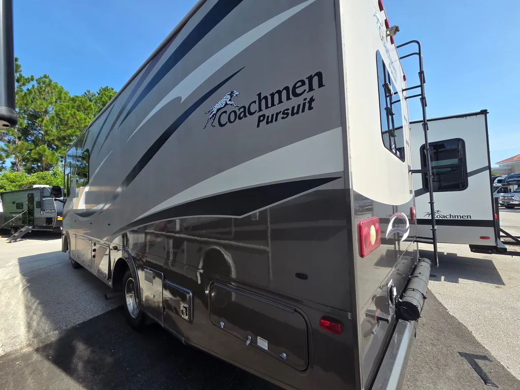 2017 Coachmen Pursuit 27KB, Photos photo 5