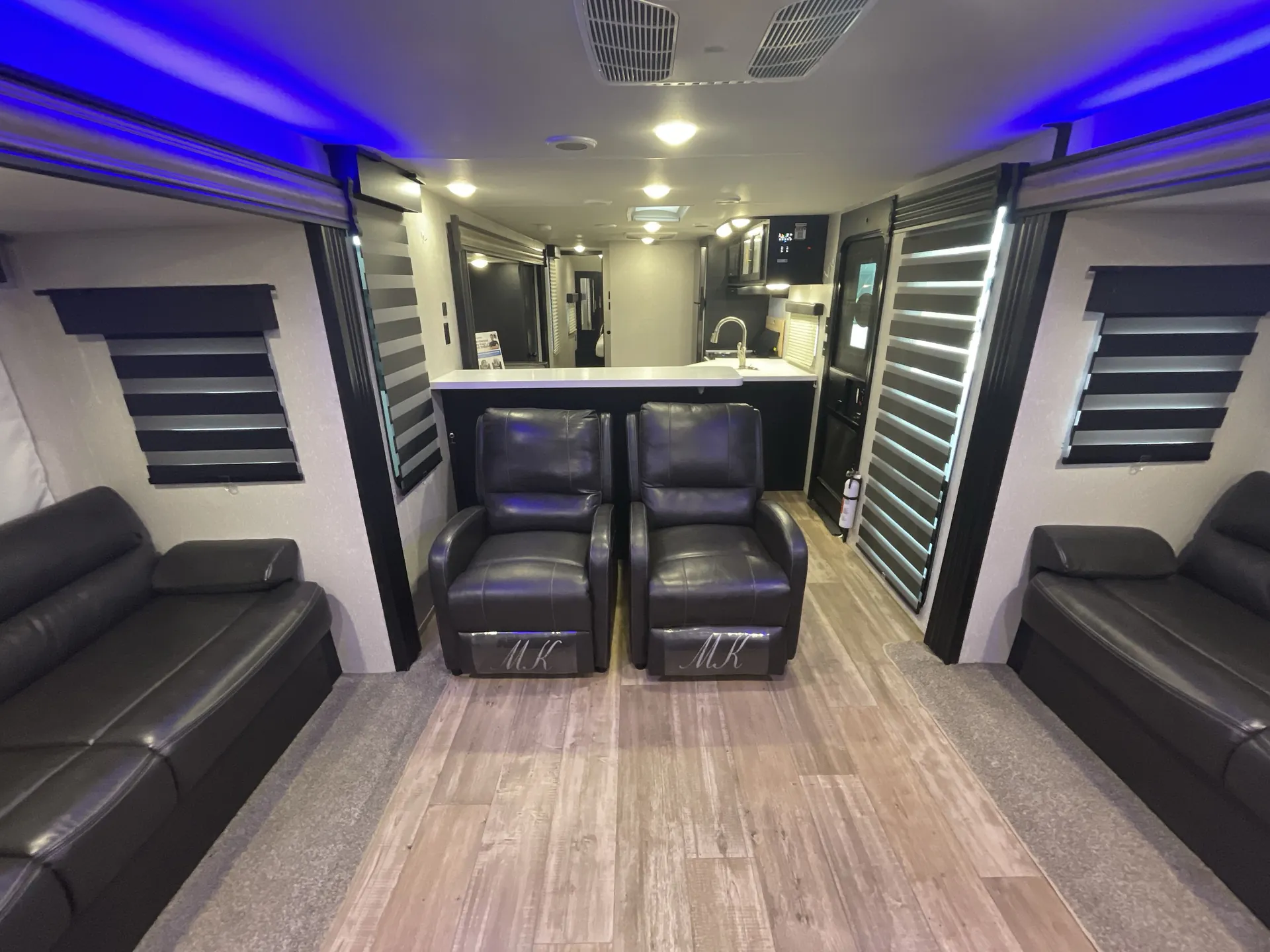 2022 Forest River Cherokee Black Label 306MMBL — living area main