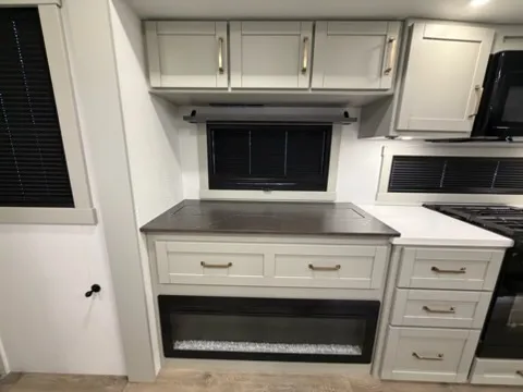 2026 Brinkley Model Z 3515, Photos photo 5