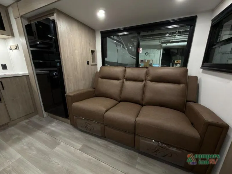 2026 Grand Design Imagine 2700BS - Photo 4
