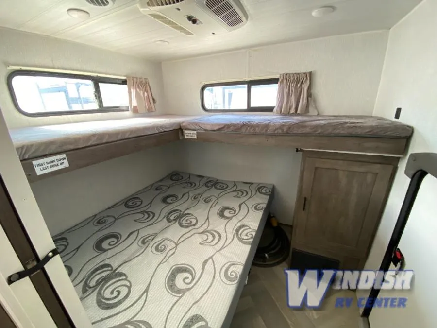 2022 Forest River Wildwood 29VBUD - Photo 3