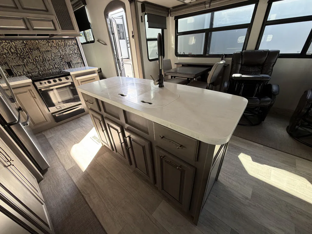2021 Keystone Montana 3231CK, Photos photo 11