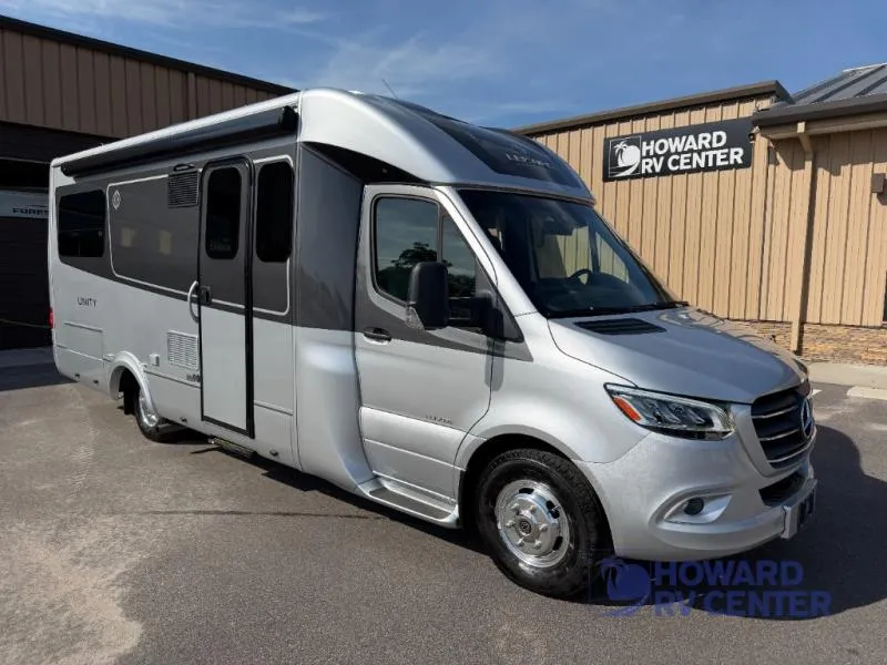 2022 Leisure Travel Unity 24RL - Main photo