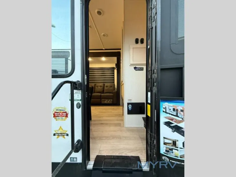 2026 Forest River RV Cherokee Rogue Armored New    4015 - Photo 3