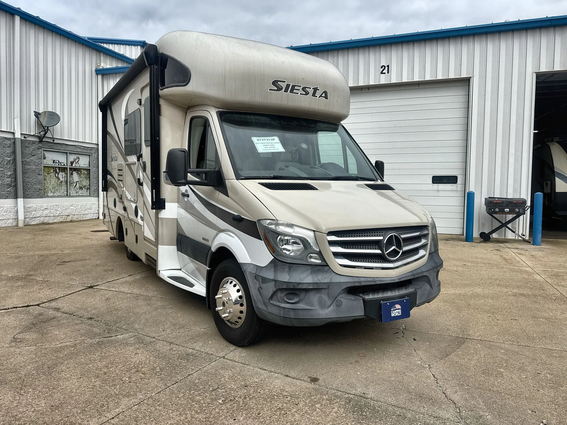 2017 Thor Motor Coach Siesta Sprinter 24SS - Photo 2