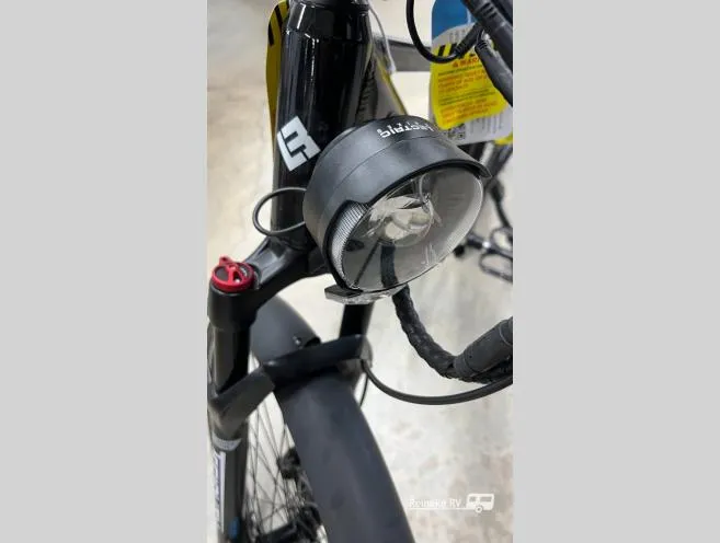 2025 Unknown 750W - Photo 4