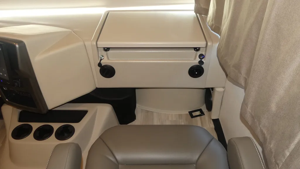 2026 Thor Motor Coach Windsport 36H, Photos photo 10