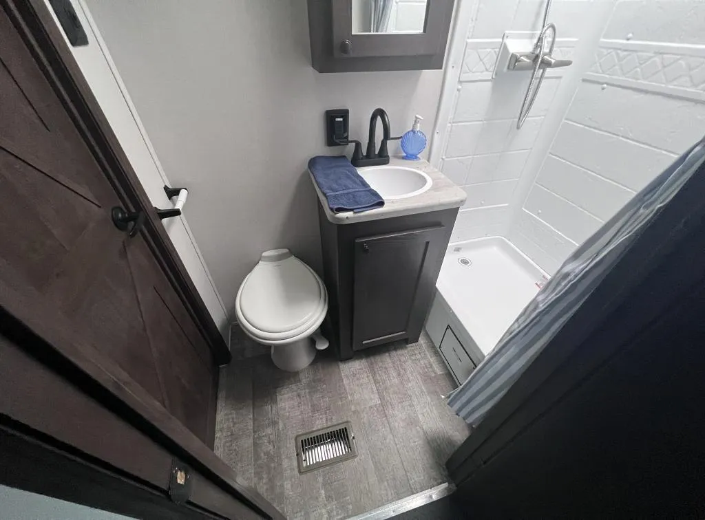 2022 FOREST RIVER XLR Hyper Lite 3212, Photos photo 17