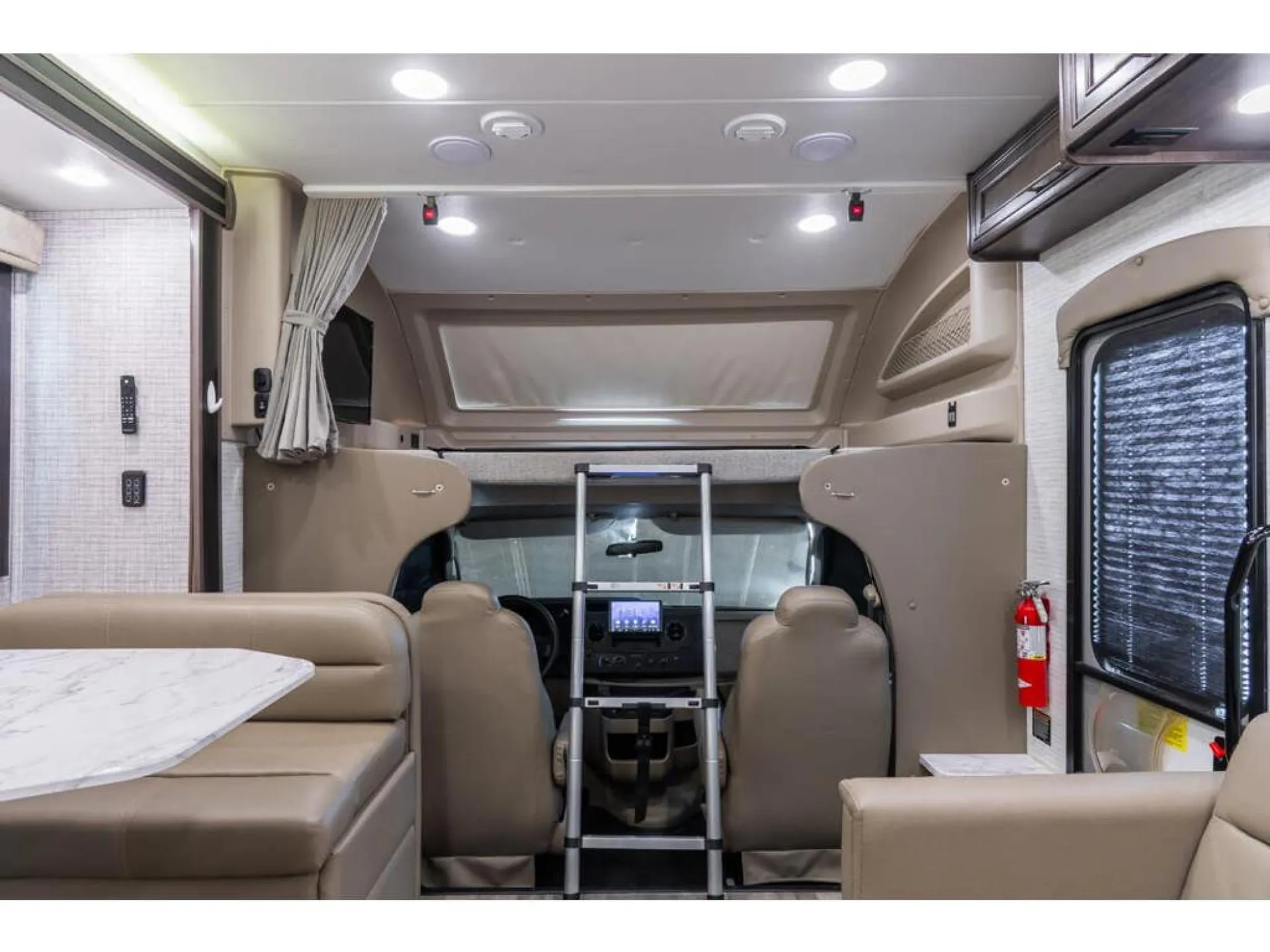 2024 Entegra Coach Esteem 31F - Photo 4