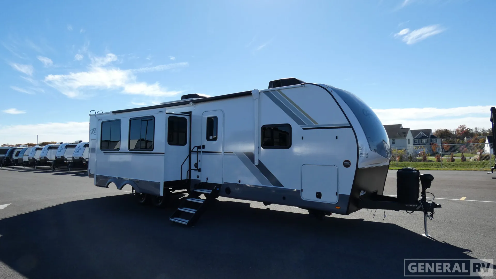 2026 Highland Ridge RV Roamer Light Duty 31TBTS - Photo 2