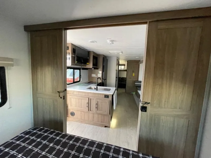 2026 Coachmen Freedom Express Select 30SE, Photos photo 21